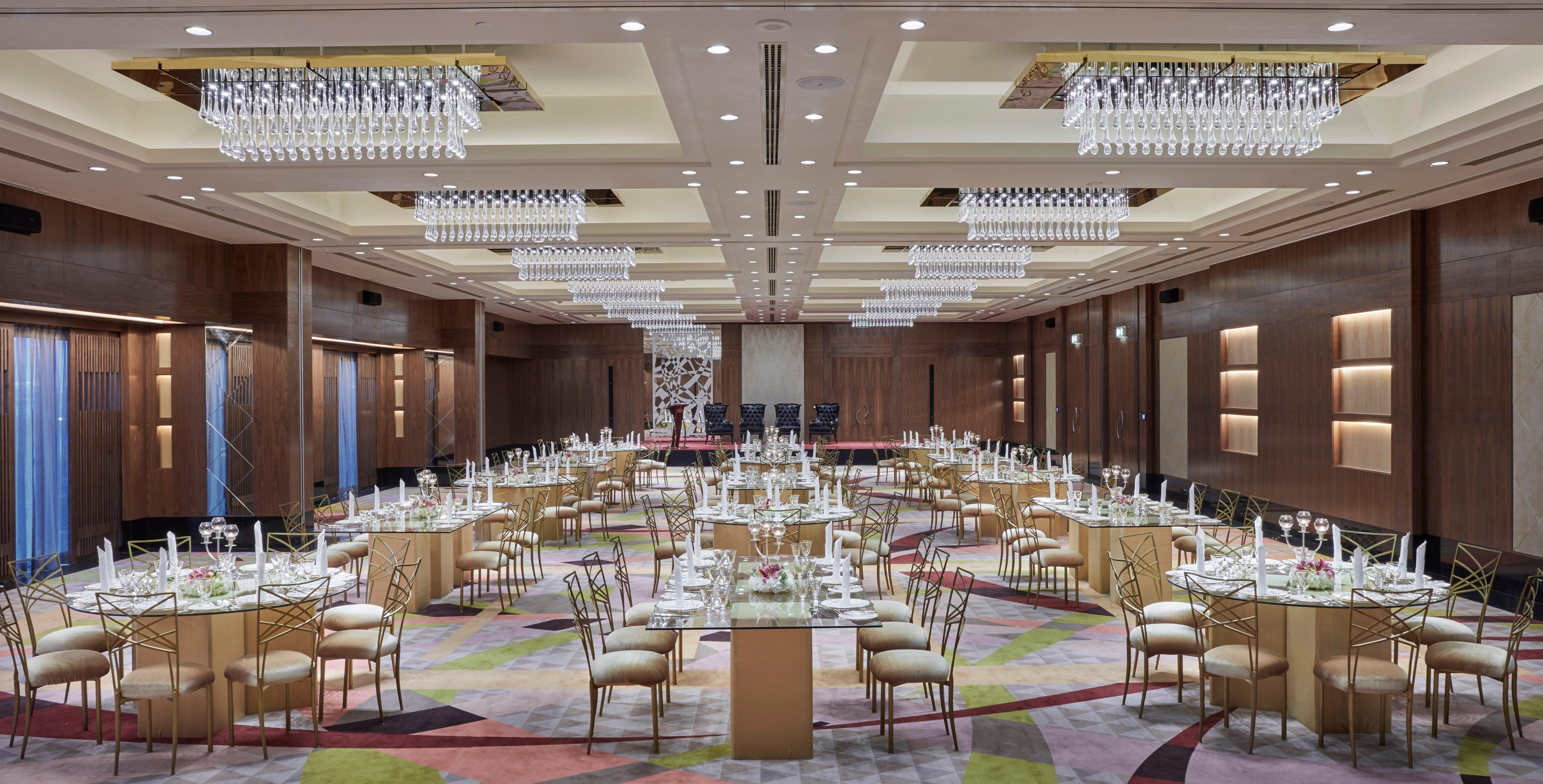 Crowne Plaza Kuwait Al Thuraya City By Ihg Kuwait City Exterior foto
