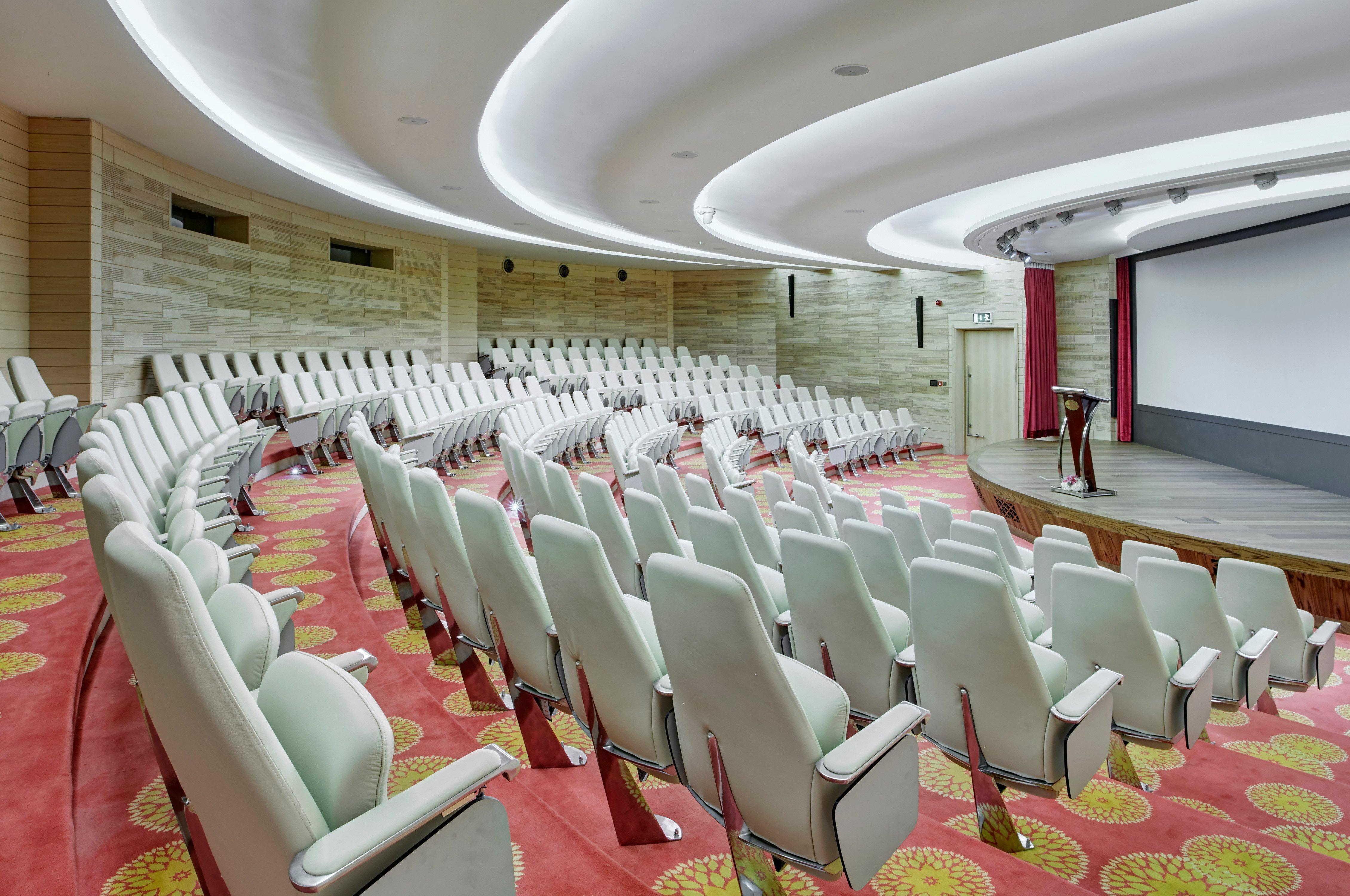 Crowne Plaza Kuwait Al Thuraya City By Ihg Kuwait City Exterior foto