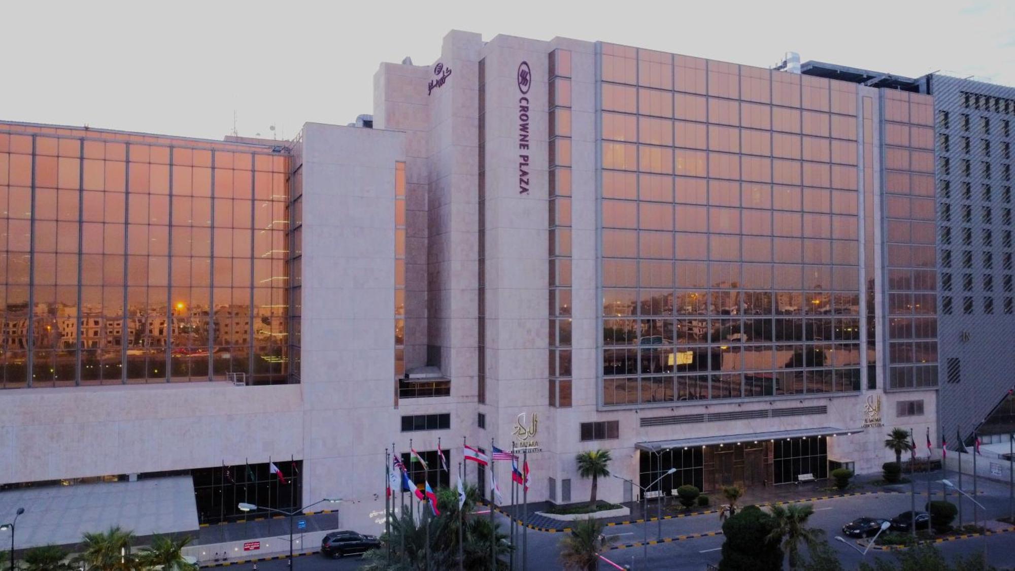 Crowne Plaza Kuwait Al Thuraya City By Ihg Kuwait City Exterior foto